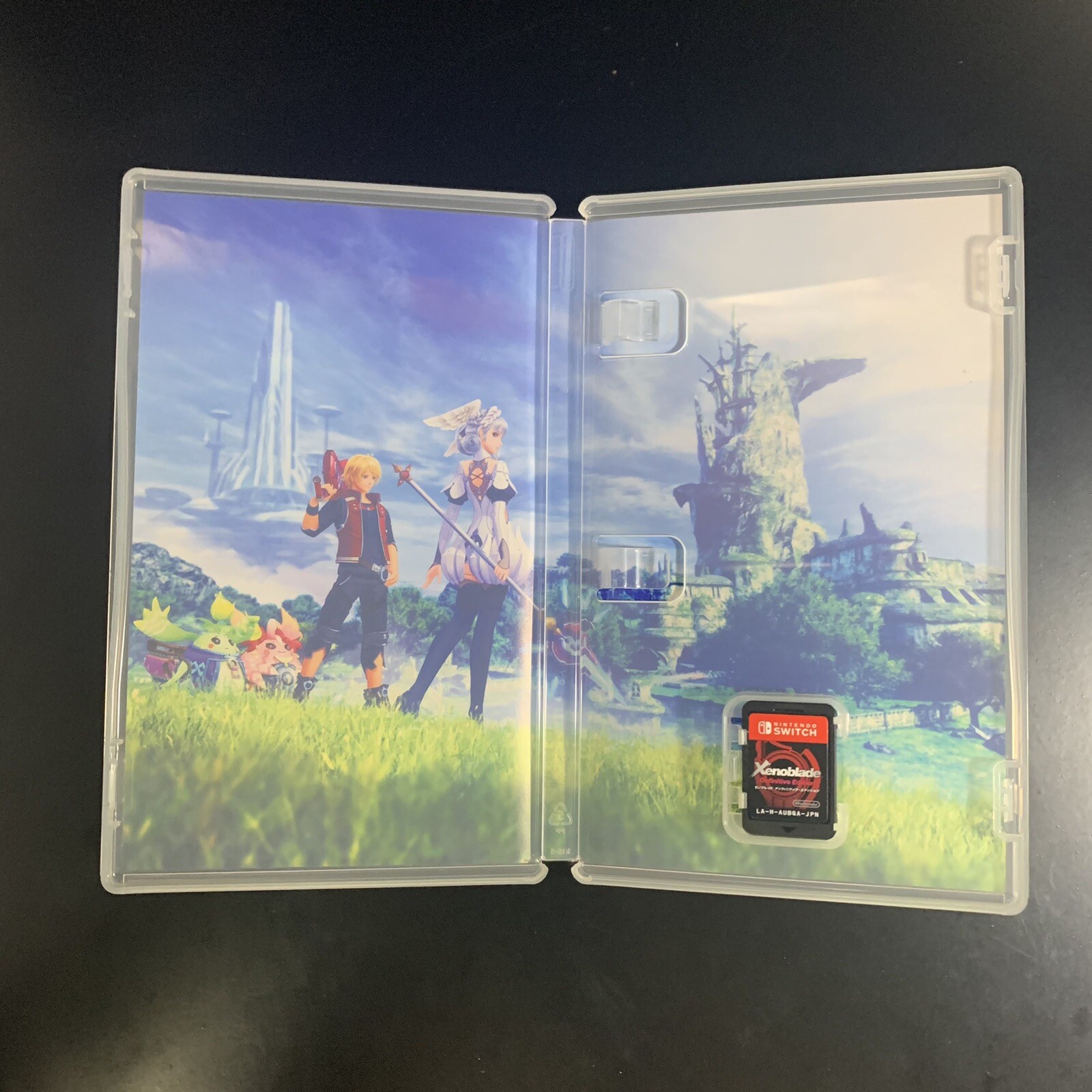 Unopened SW Xenoblade Chronicles Definitive Edition Nintendo Switch Sealed